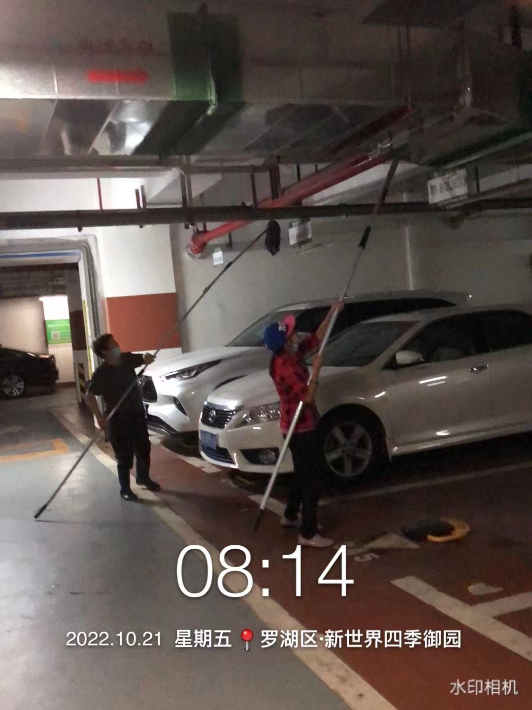 地下車(chē)庫(kù)保潔